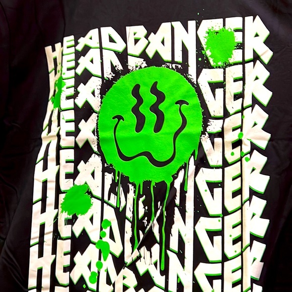 New Men’s uv reactive SHIRT - Picture 4 of 7